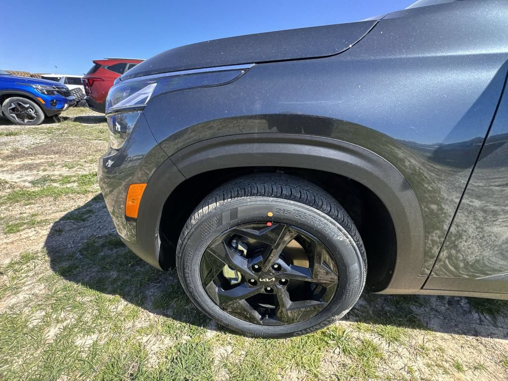 New 2026 Kia Seltos EX w/ EX Sunroof Package AWD/4WD image 10