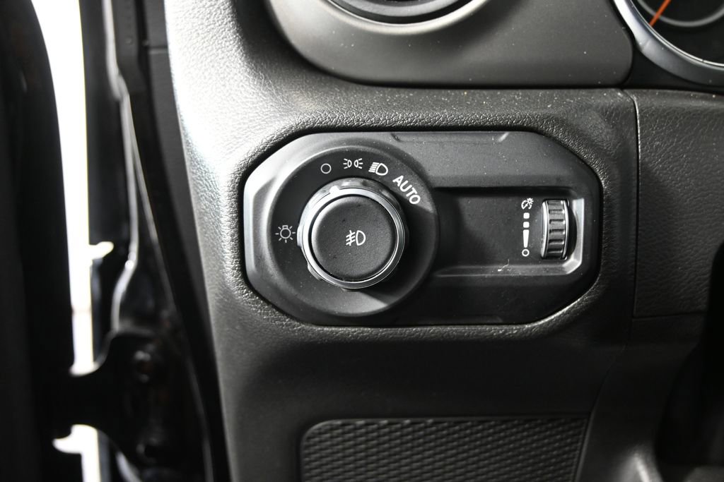 Used 2023 Jeep Wrangler Sport S image 22