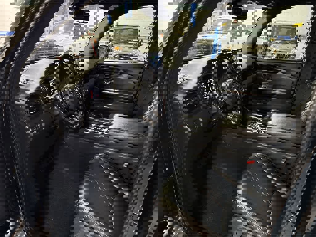 Used 2023 Honda Pilot TrailSport image 32