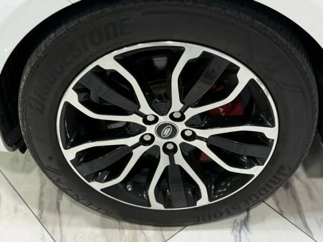 Used 2019 Land Rover Range Rover Sport HSE Dynamic image 34