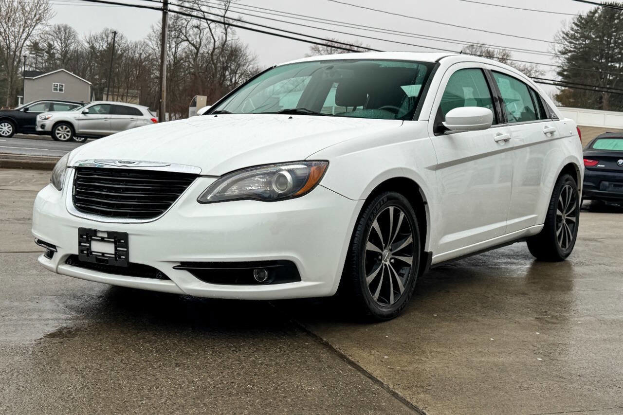 Used 2014 Chrysler 200 Touring w/ 200 S Group FWD image 6
