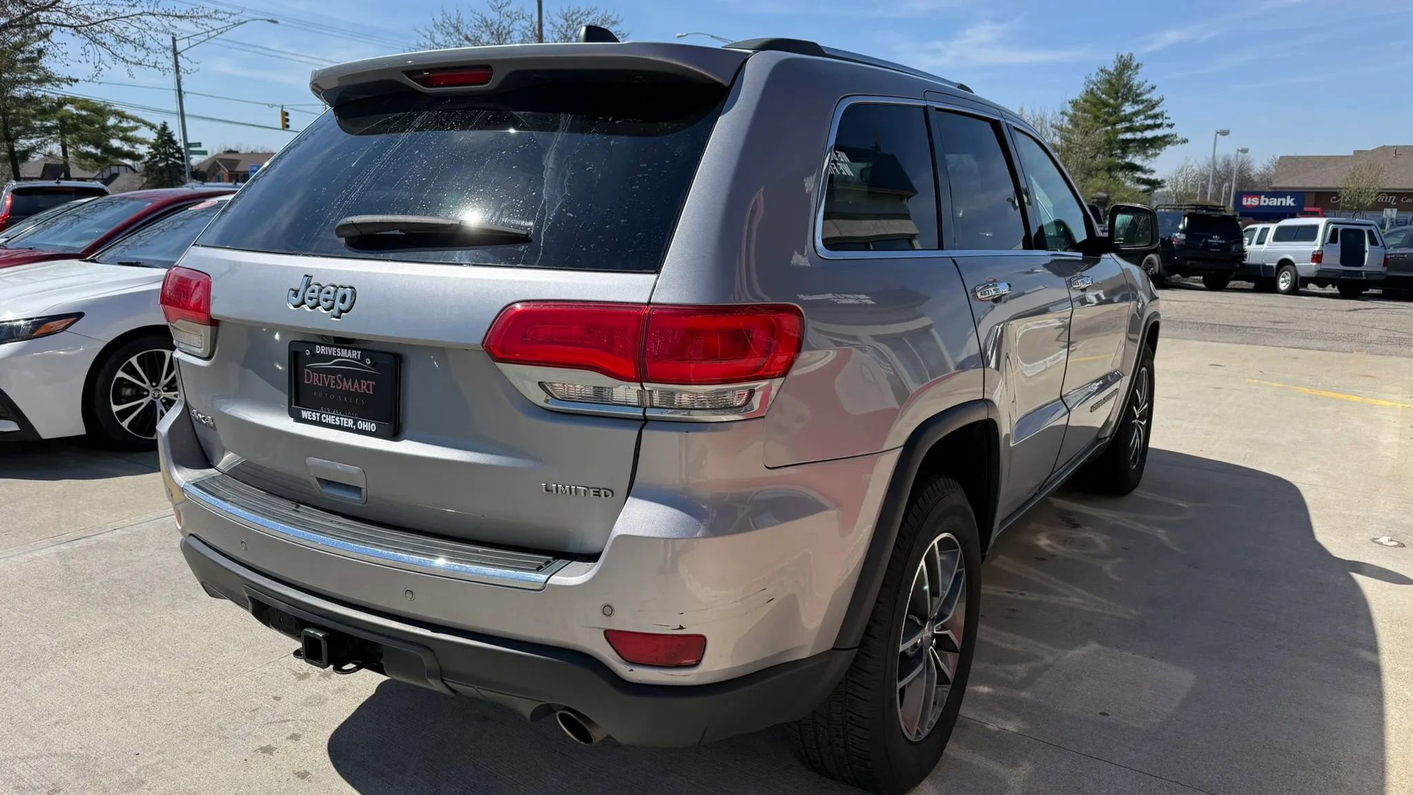 Used 2018 Jeep Grand Cherokee Limited w/ Trailer Tow Group IV image 3