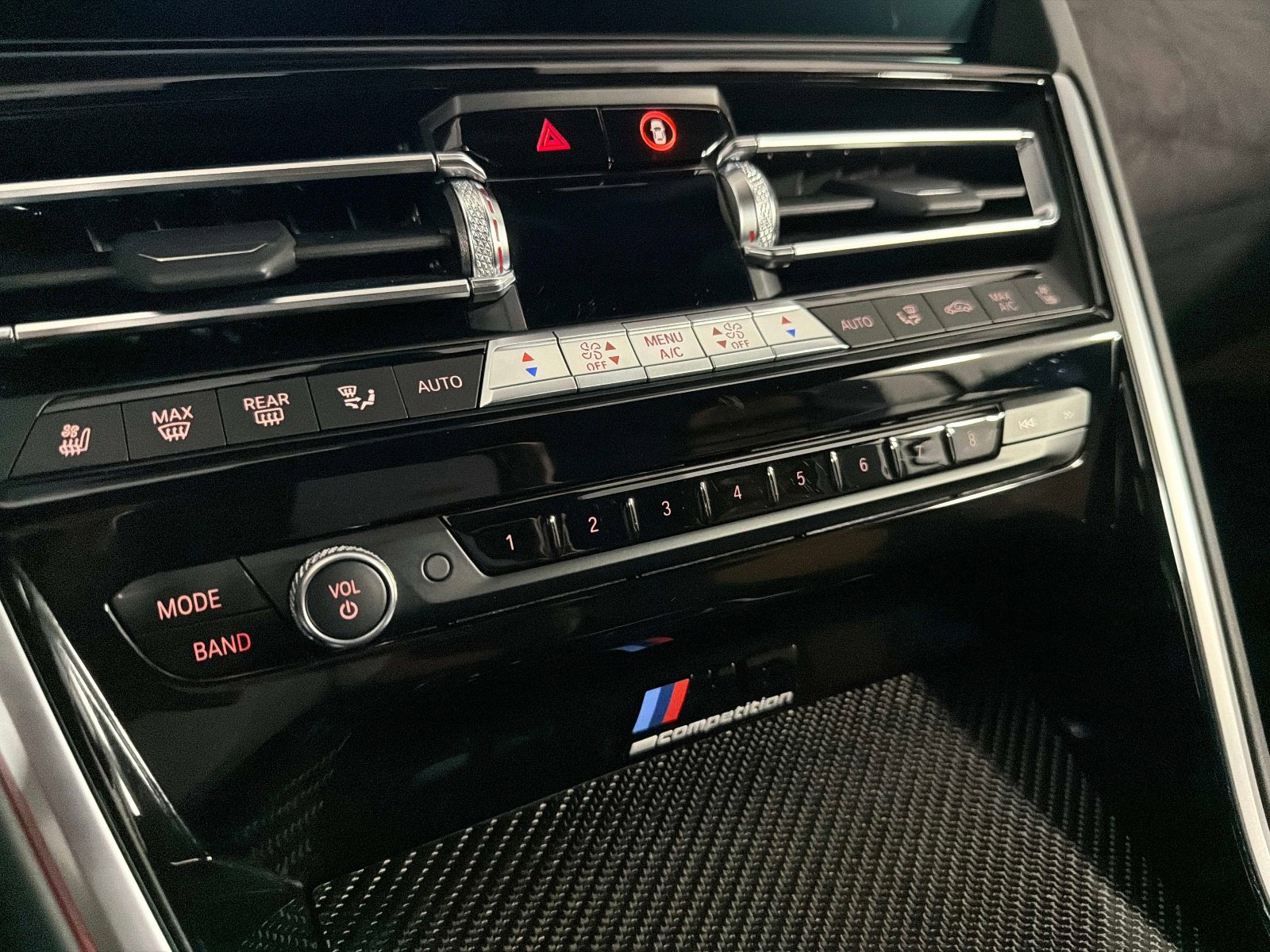 Used 2024 BMW M8 Competition image 37