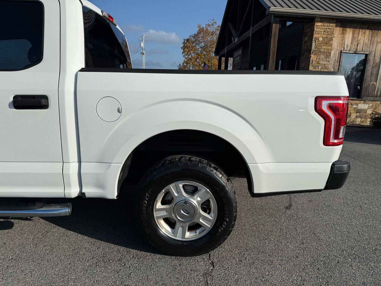 Used 2017 Ford F150 XL w/ Equipment Group 101A Mid image 32