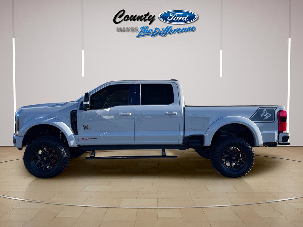 New 2026 Ford F250 Lariat w/ Black Appearance Package image 3