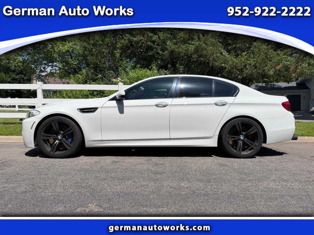 Used 2013 BMW M5 RWD image 1