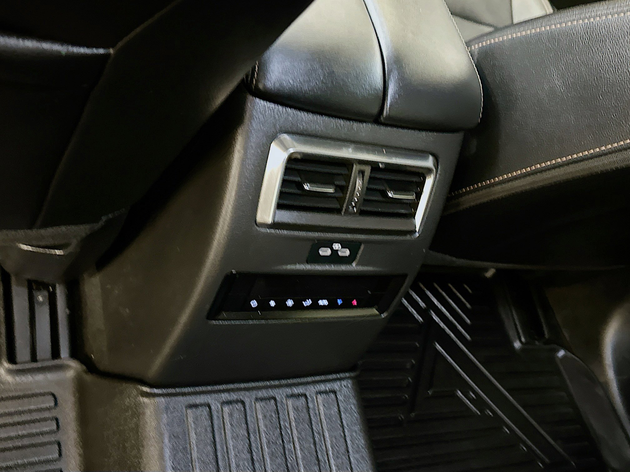 Used 2024 MAZDA CX-90 Plug-In Hybrid w/ Preferred image 29