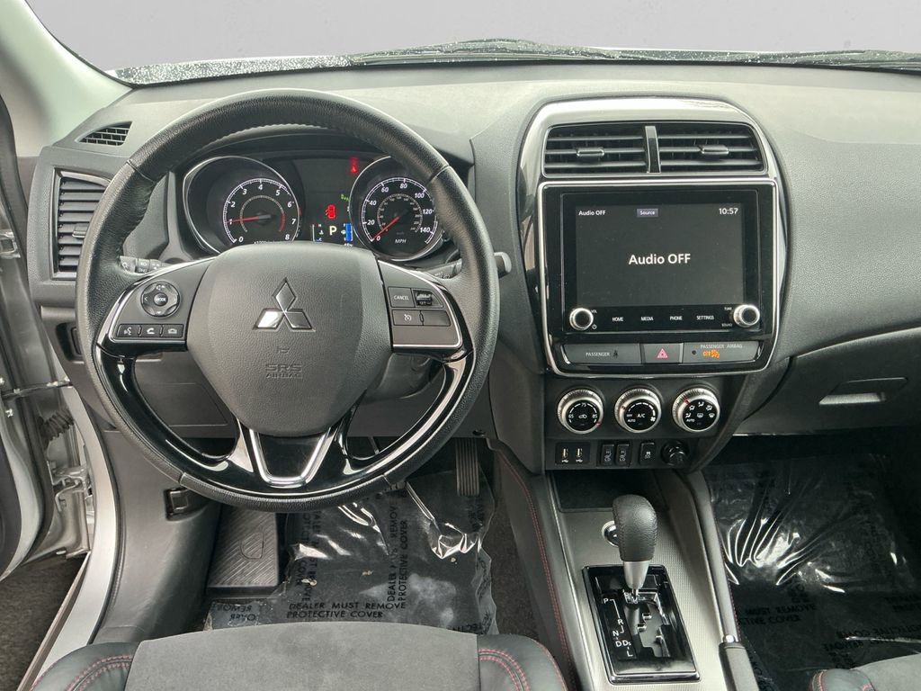Used 2023 Mitsubishi Outlander Sport ES image 10