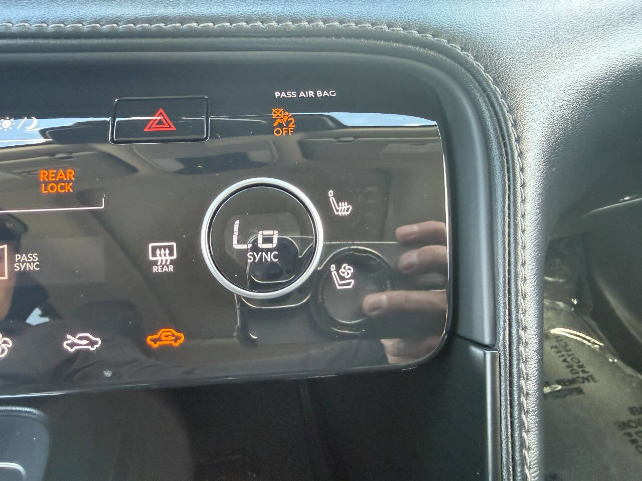 Used 2025 INFINITI QX60 Luxe w/ Vision Package image 49