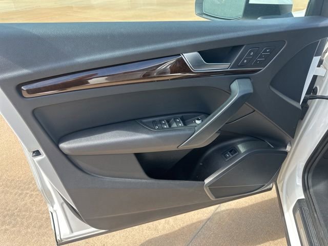Used 2018 Audi Q5 2.0T Premium Plus w/ Premium Plus Package AWD/4WD image 9