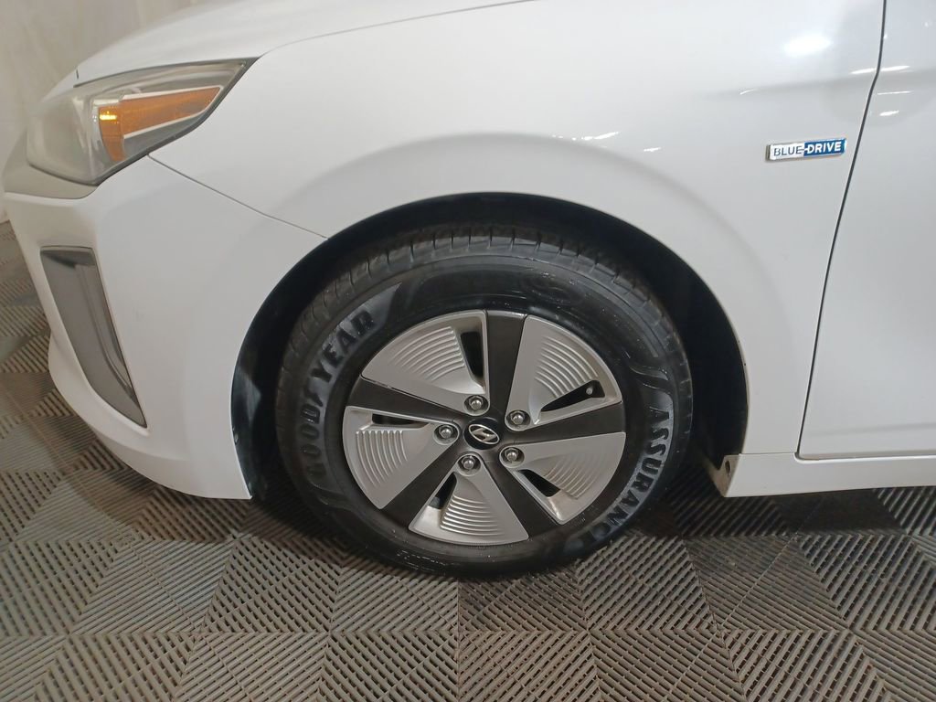 Used 2020 Hyundai Ioniq Blue image 18