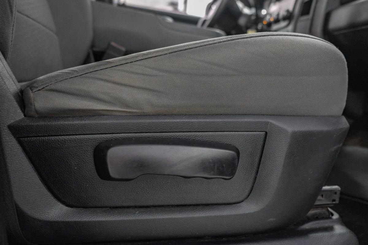 Used 2014 RAM 2500 Tradesman w/ Chrome Appearance Group image 32