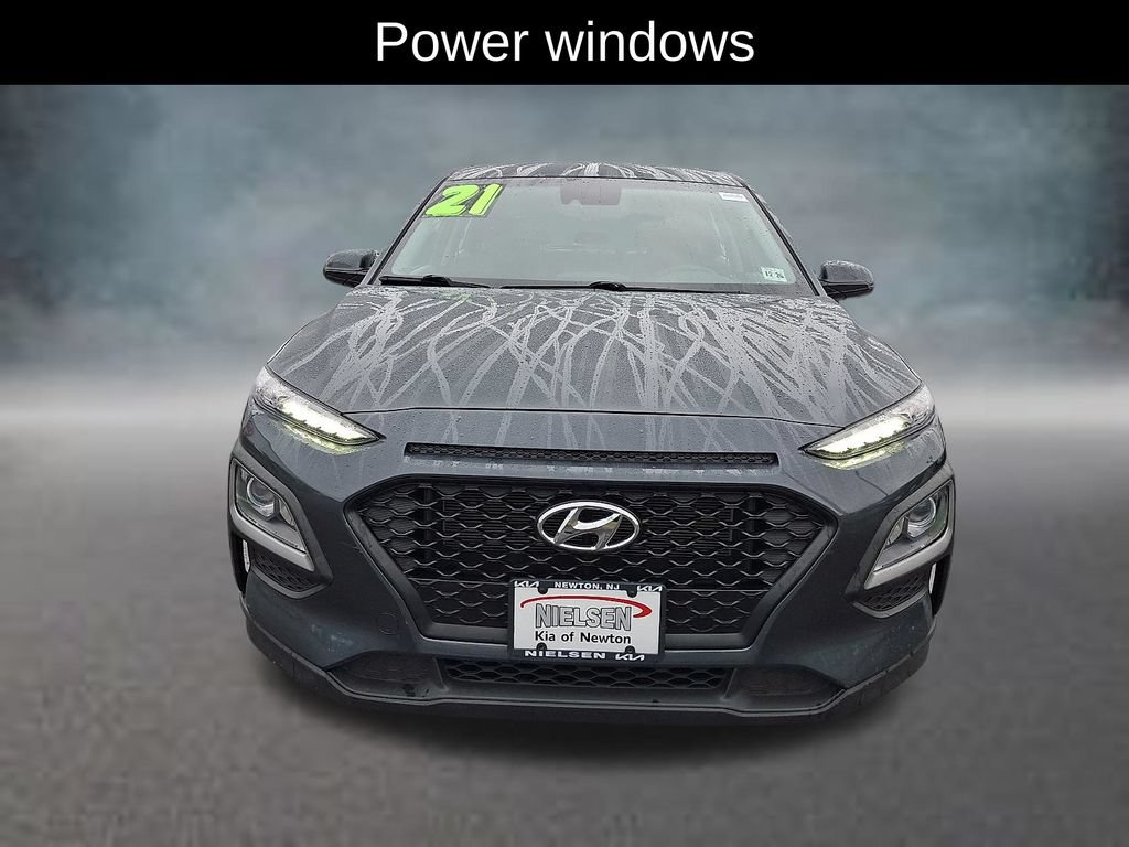 Used 2021 Hyundai Kona SE w/ Cargo Package AWD/4WD image 3