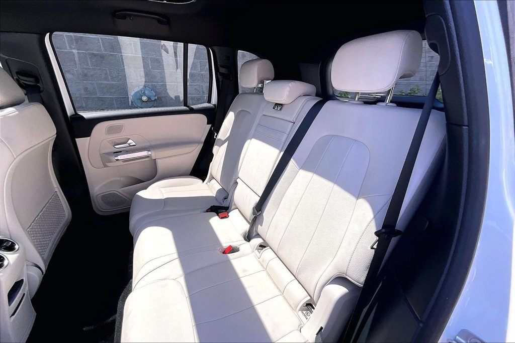Used 2026 Mercedes-Benz GLB 250 4MATIC image 28