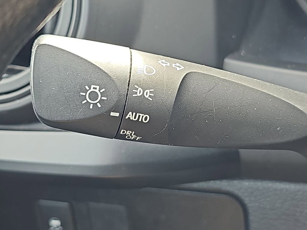 Used 2022 Toyota Tacoma SR AWD/4WD image 29
