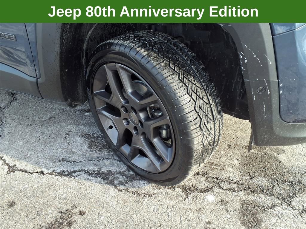 Used 2021 Jeep Renegade Latitude w/ Luxury Group II image 38