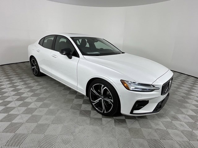 Used 2024 Volvo S60 B5 Plus image 6