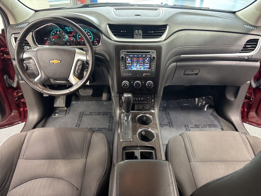 Used 2016 Chevrolet Traverse LT w/ Style and Technology Package image 11