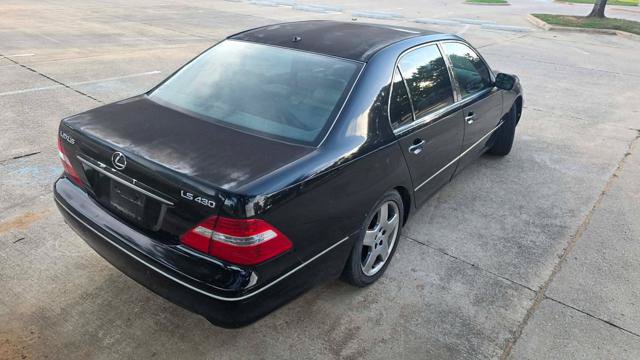 Used 2004 Lexus LS 430 RWD image 5