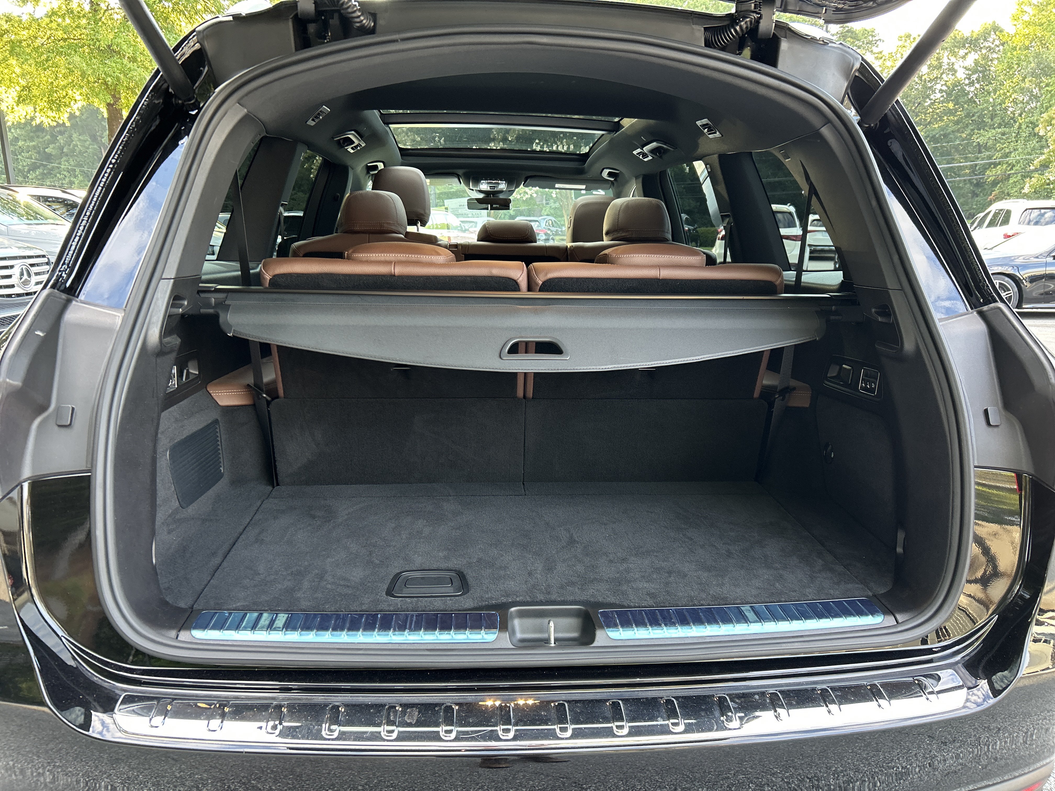 Certified 2024 Mercedes-Benz GLS 450 4MATIC image 10