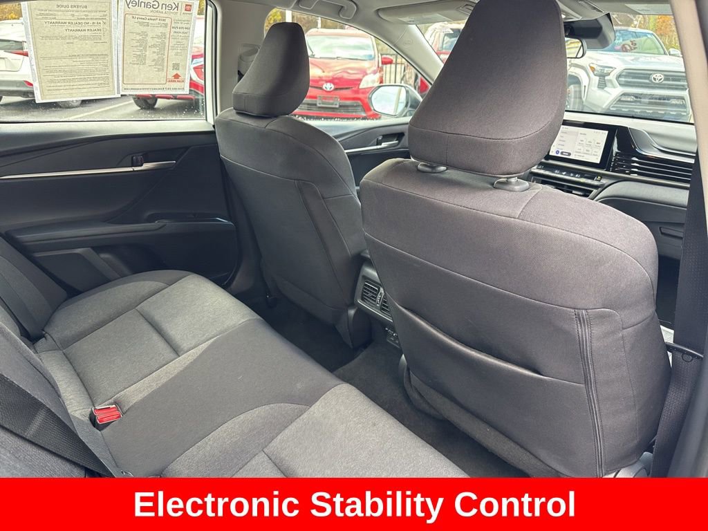 Used 2025 Toyota Camry LE image 21
