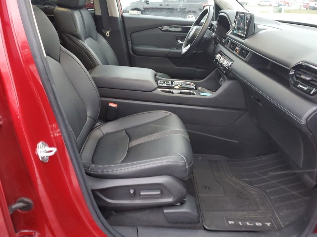 Used 2023 Honda Pilot Touring image 33