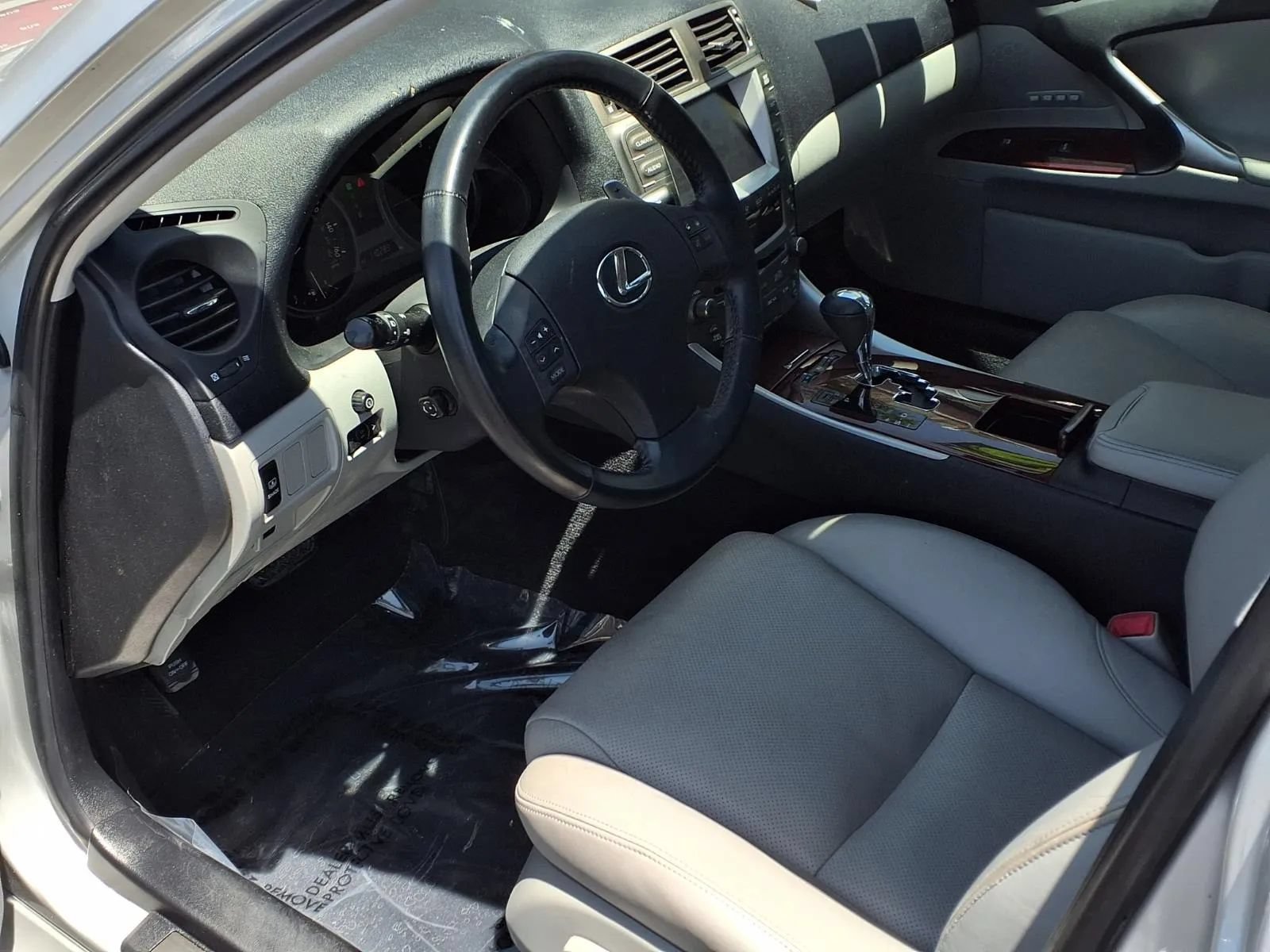 Used 2007 Lexus IS 350 RWD image 16