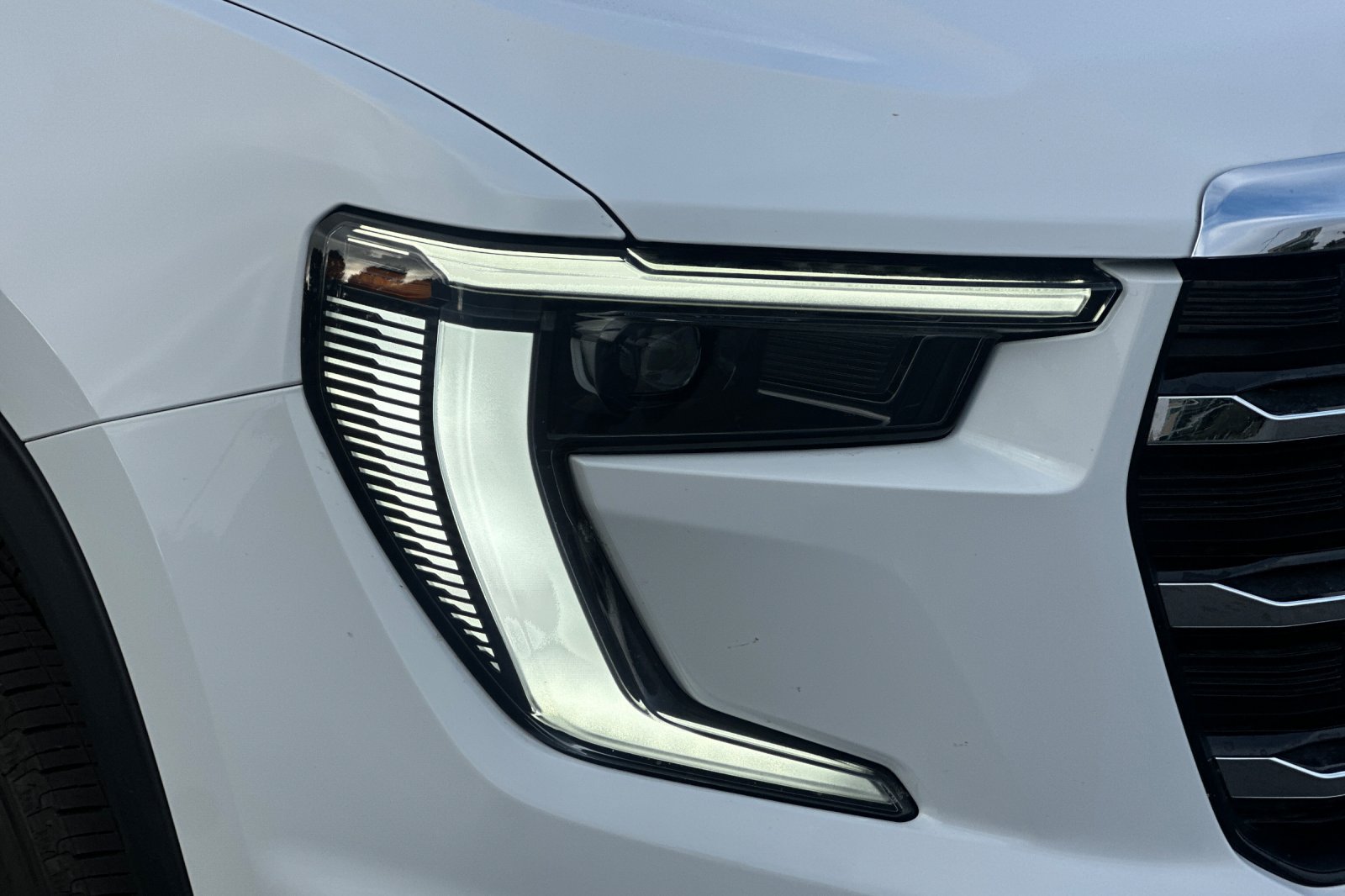 Used 2026 GMC Acadia Elevation FWD image 44