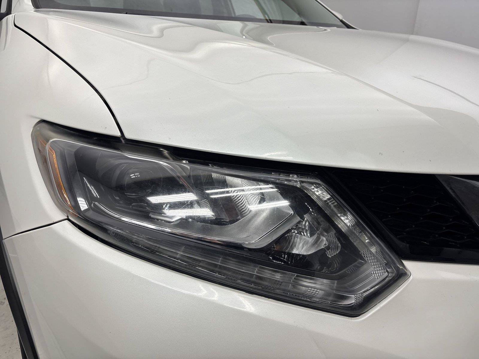 Used 2016 Nissan Rogue SL w/ SL Premium Package FWD image 18