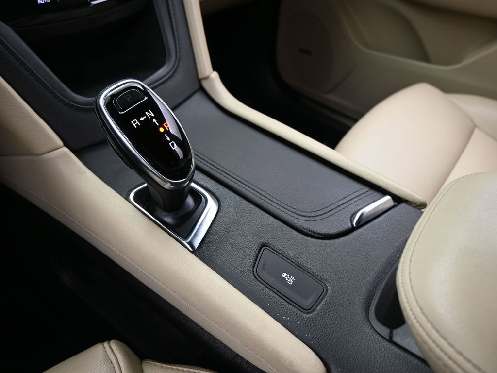 Used 2019 Cadillac XT5 FWD image 27