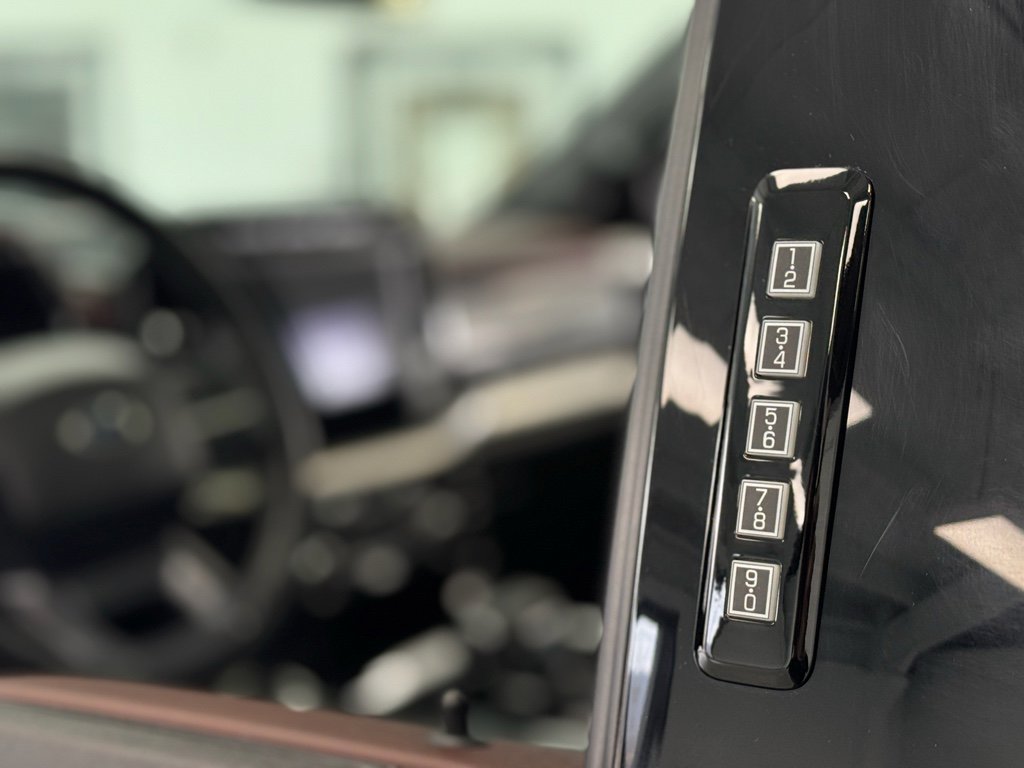 Used 2023 Ford F150 Lariat w/ Equipment Group 502A High image 14