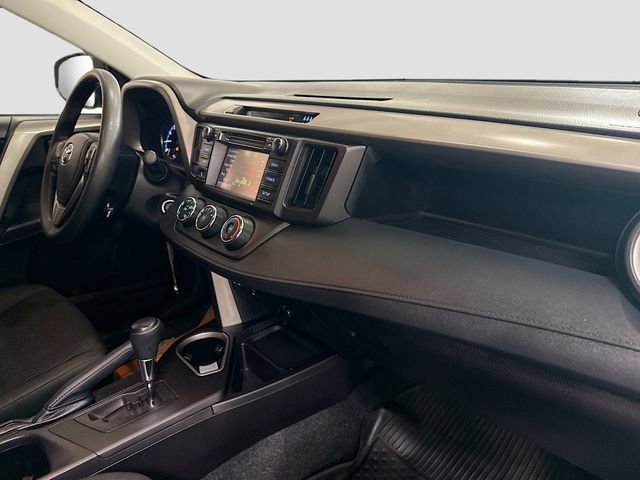 Used 2018 Toyota RAV4 LE w/ All Weather Liner Package AWD/4WD image 27