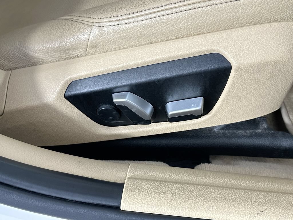 Used 2016 BMW 328i xDrive Sedan AWD/4WD image 24