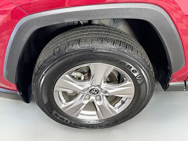 Used 2023 Toyota RAV4 XLE w/ Convenience Package FWD image 4