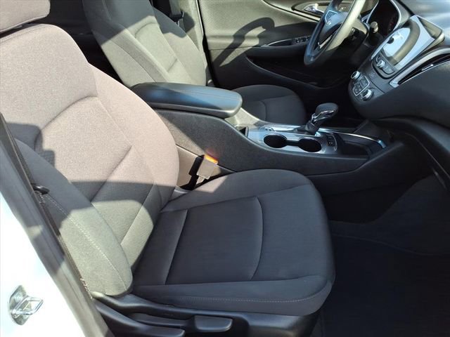 Used 2024 Chevrolet Malibu LT image 18