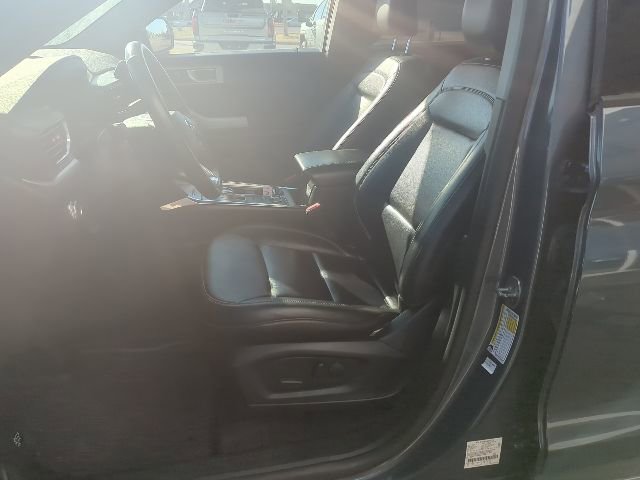 Used 2021 Ford Explorer XLT w/ Equipment Group 202A image 34