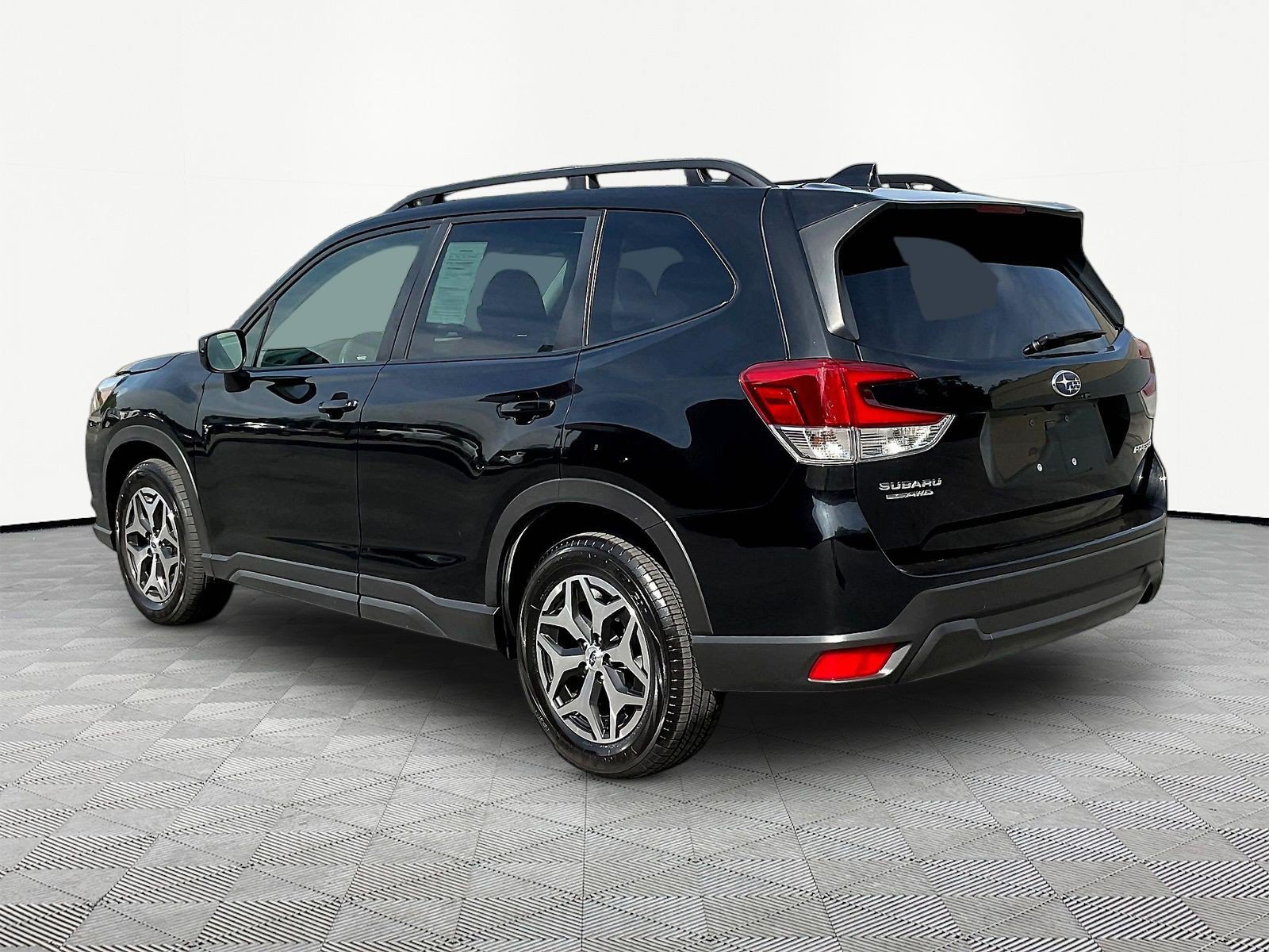 Used 2024 Subaru Forester Premium AWD/4WD image 4