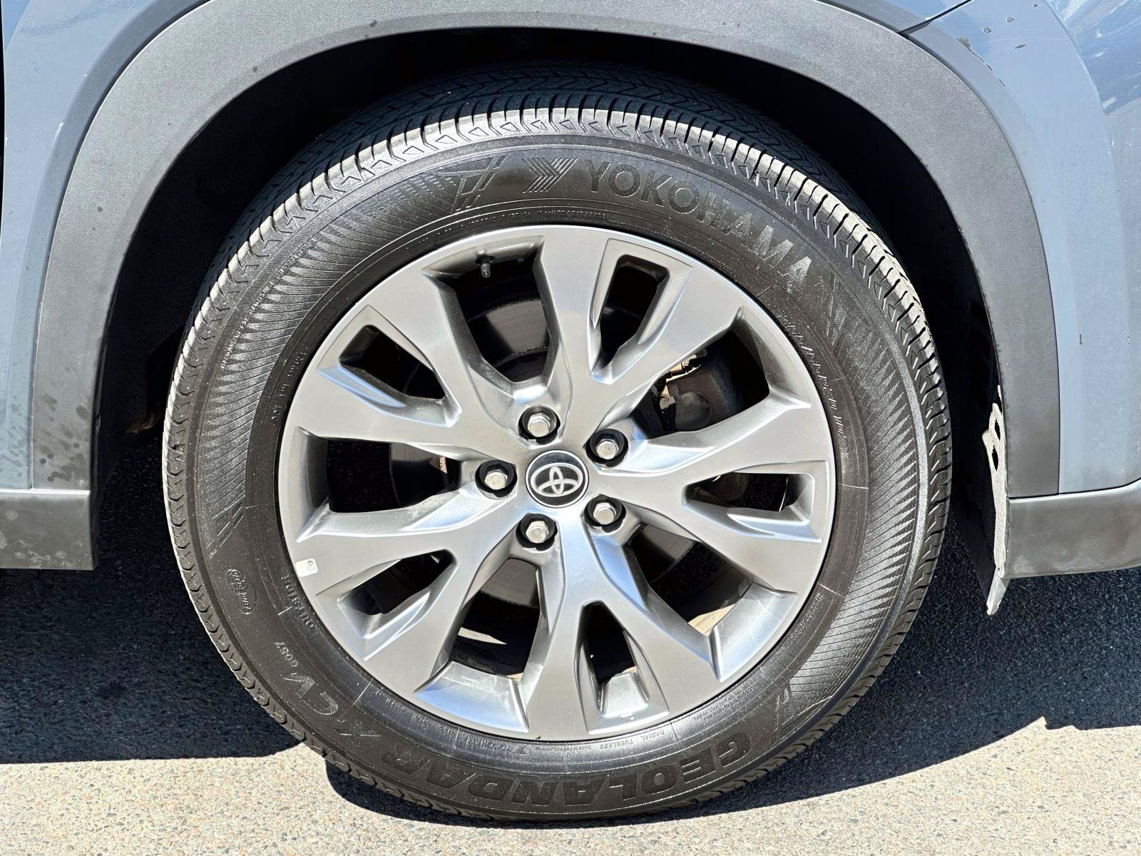 Certified 2024 Toyota Grand Highlander AWD image 12