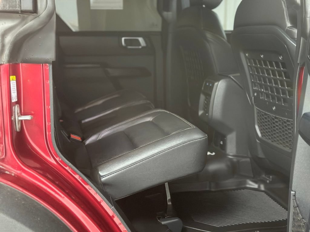 Used 2025 Ford Bronco Big Bend w/ Black Diamond Package AWD/4WD image 23