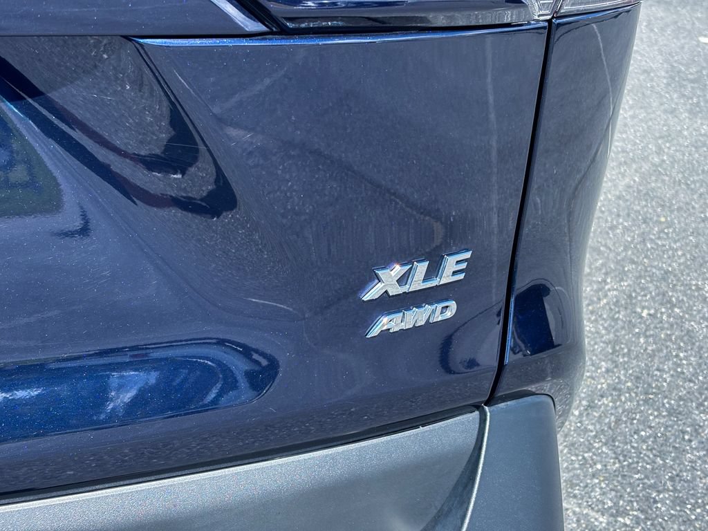 Used 2025 Toyota RAV4 XLE AWD/4WD image 9
