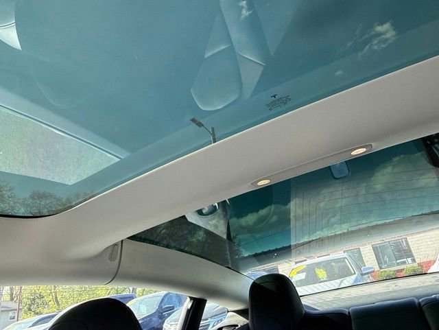 Used 2018 Tesla Model 3 Long Range RWD image 28
