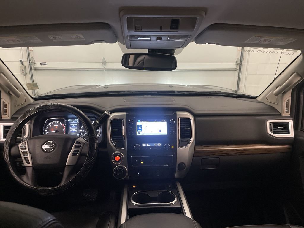 Used 2016 Nissan Titan SL image 14