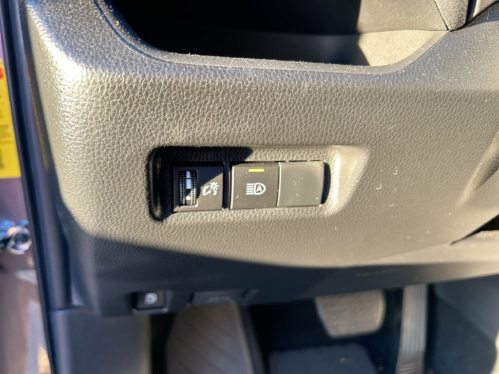 Certified 2025 Toyota RAV4 LE AWD/4WD image 13