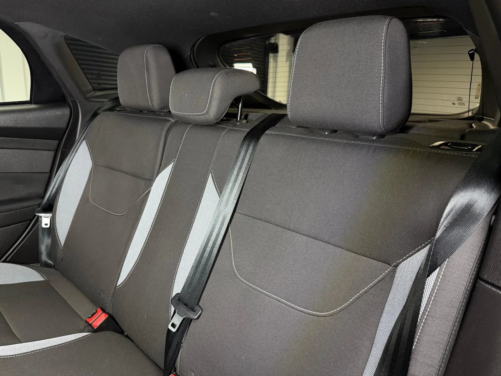 Used 2018 Ford Focus ST FWD image 19