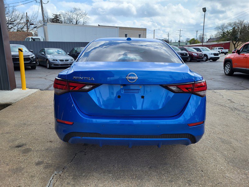 Used 2025 Nissan Sentra SV image 6