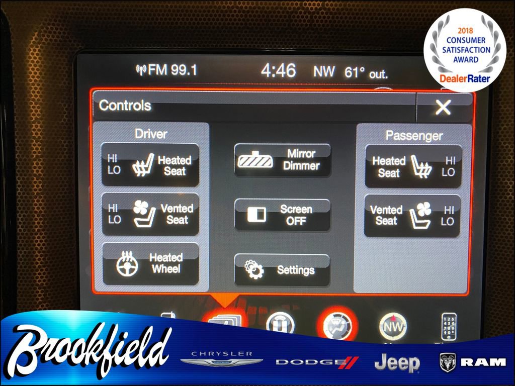 Used 2016 Dodge Challenger R/T Scat Pack w/ Leather Interior Group RWD image 24
