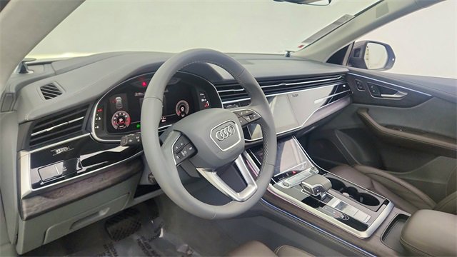 Used 2023 Audi Q8 Prestige w/ Prestige Package image 20