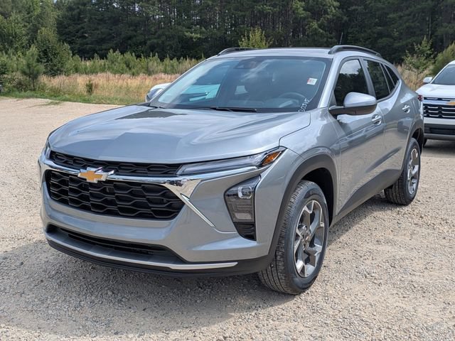 New 2026 Chevrolet Trax LT w/ Driver Confidence Package FWD image 5