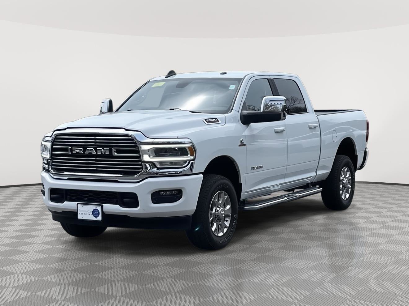Used 2024 RAM 2500 Laramie AWD/4WD image 7