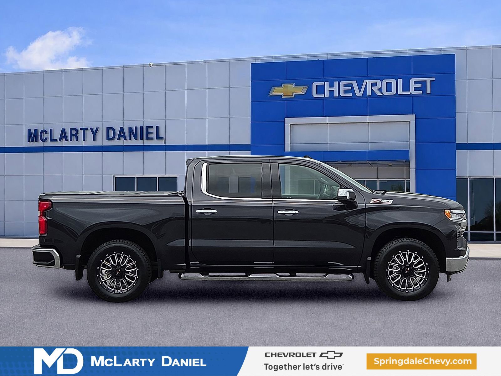 Used 2024 Chevrolet Silverado 1500 LTZ w/ LTZ Convenience Package II AWD/4WD image 6